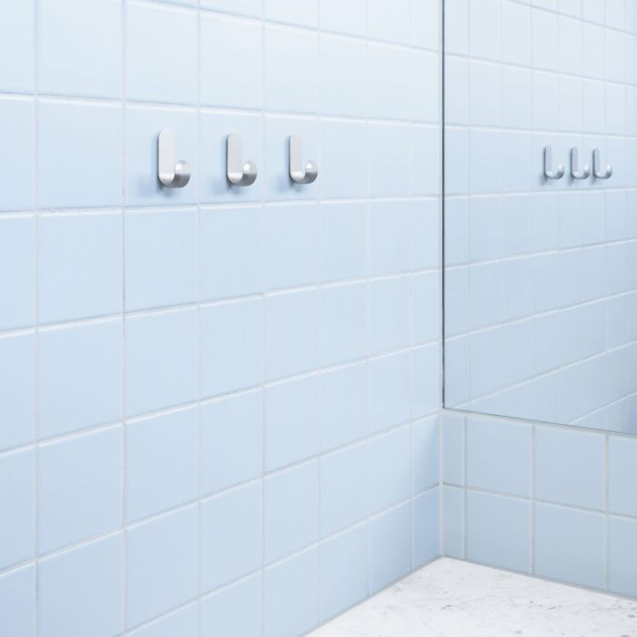 Curve_mini_zestaw_2_wieszaków_srebrny_Normann_Cph_ilumia