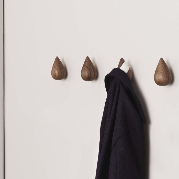 Normann_Copenhagen_Dropit_Hook_Large_Walnut-ilumia