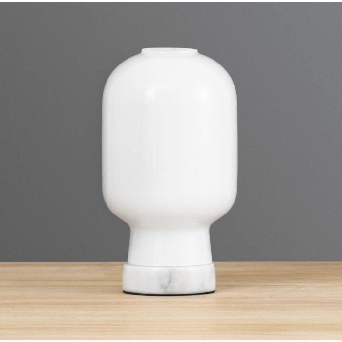 502075_Amp_Table_Lamp_EU_WhiteWhite_Normann_Copenhagen_ilumia
