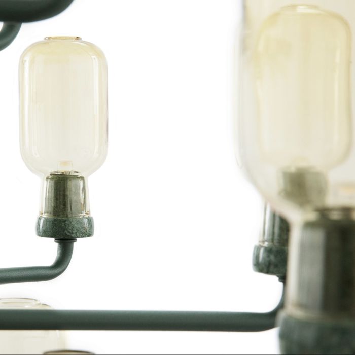 502077_Amp_Chandelier_Small_EU_GoldGreen_Normann_Copenhagen_ilumia