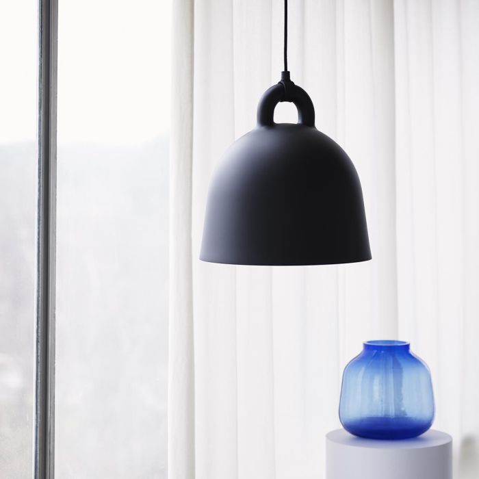 502094_Normann_Copenhagen_Bell_Lamp_Medium_Black_Normann_Copenhagen-ilumia