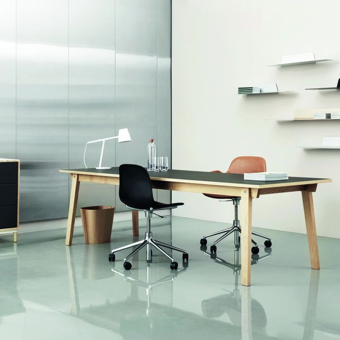 602189_Normann Copenhagen_Form_Armchair_Swivel_4W_ilumia