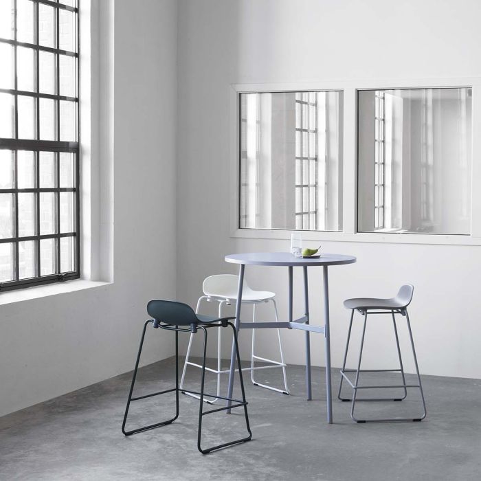 6032_Normann_Copenhagen_Form_Barstool_65cm_Stacking_Steel_Union_Table_ilumia