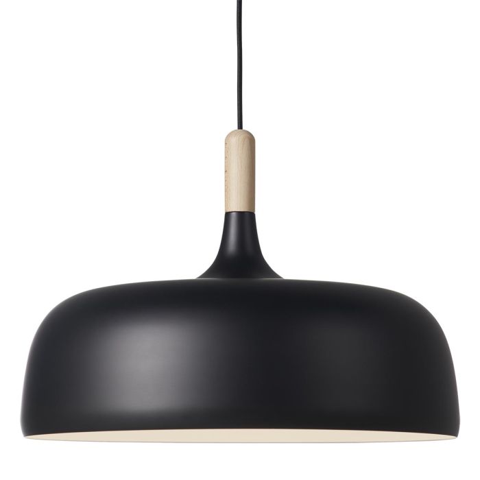 Acorn_black_northern_ilumia_