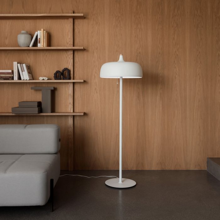 Acorn_lampa_podłogowa_biała_northern_ilumia_
