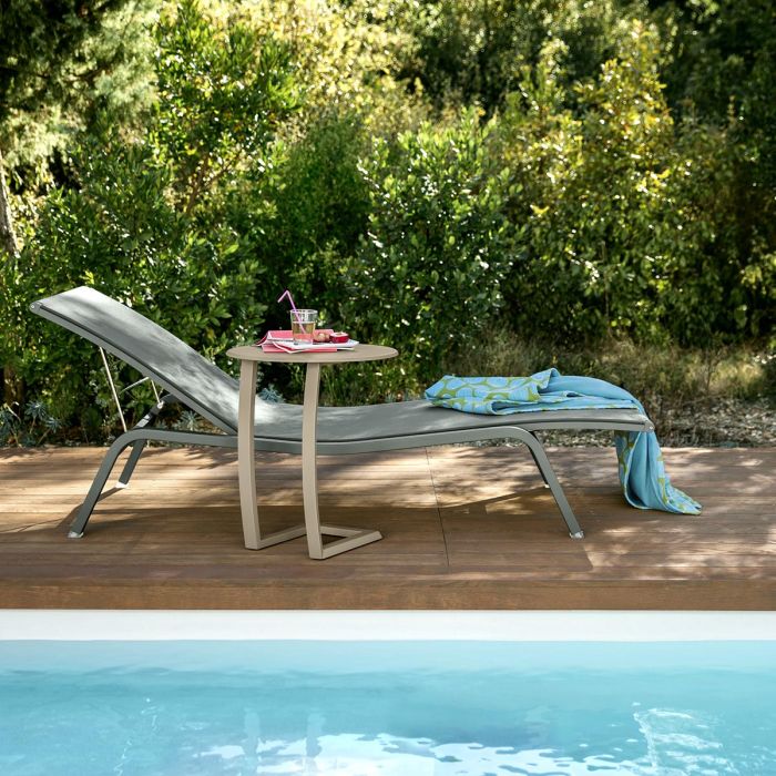 Alize_Sunlounger_Fermob_Ilumia