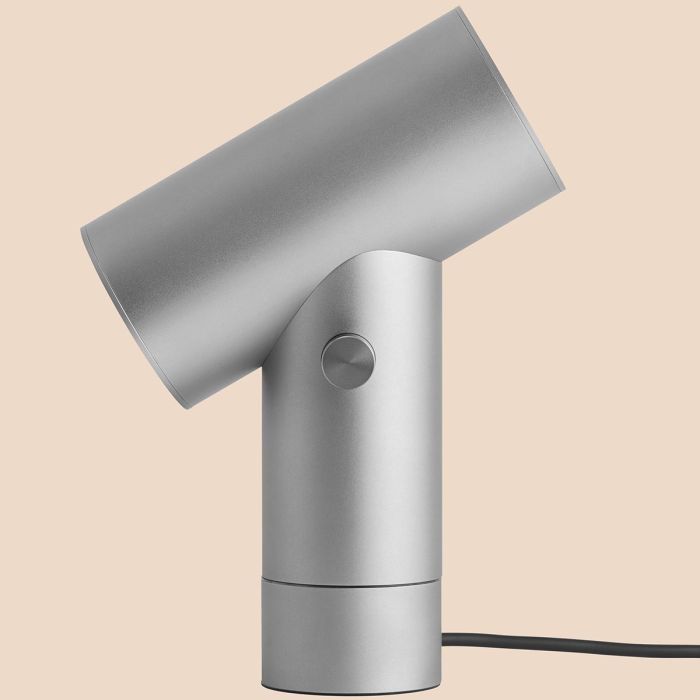 Beam-lamp-alu-front-Muuto-ilumia