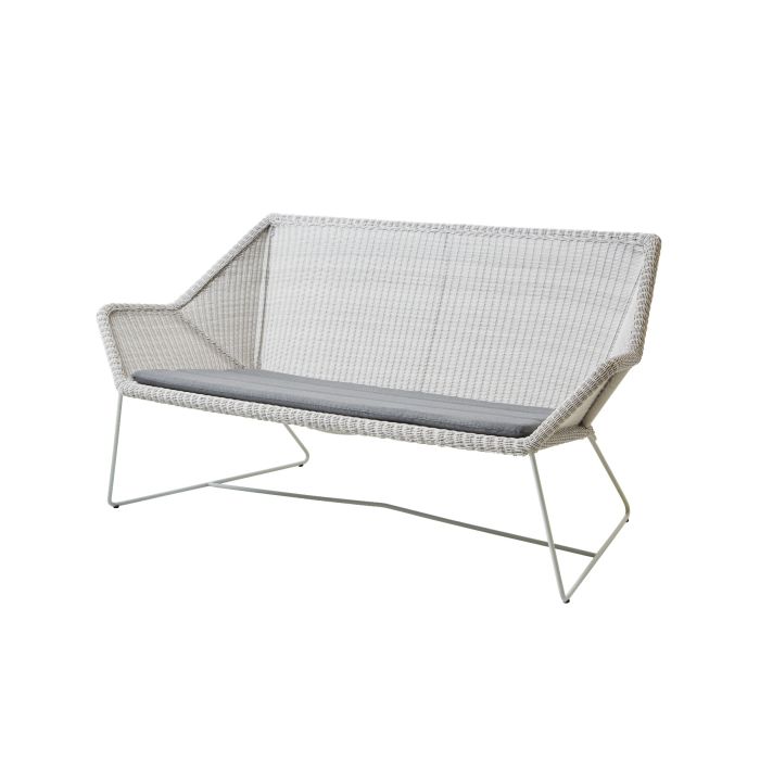 Breeze_Sofa_2_osobowa_jasnoszara_Cane-line_ilumia