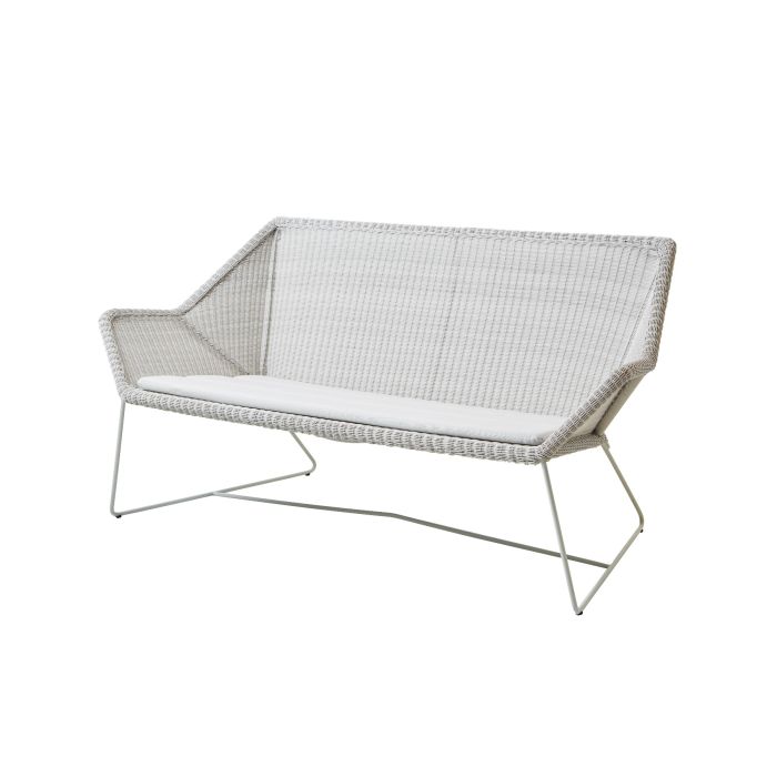 Breeze_Sofa_2_osobowa_jasnoszara_Cane-line_ilumia