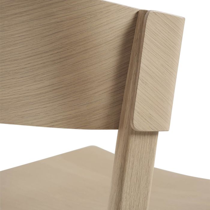 Cover-side-chair-oak-angle-Muuto-ilumia