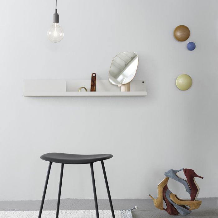 Fiber-stool-tube-base-black-Dots-xs-Ply-Folded-Mimic-mirror-E27-muuto-ilumia