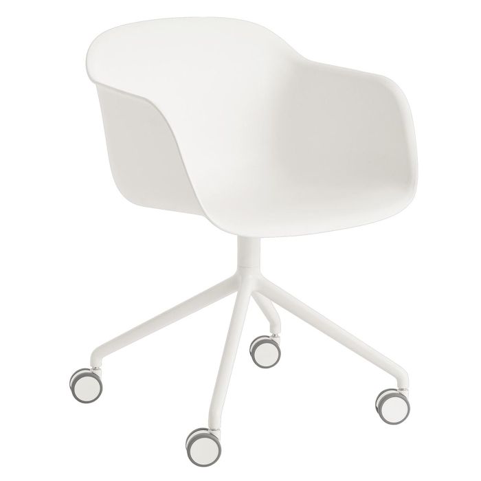 Fiber_armchair_wheels_natural_white_muuto-ilumia