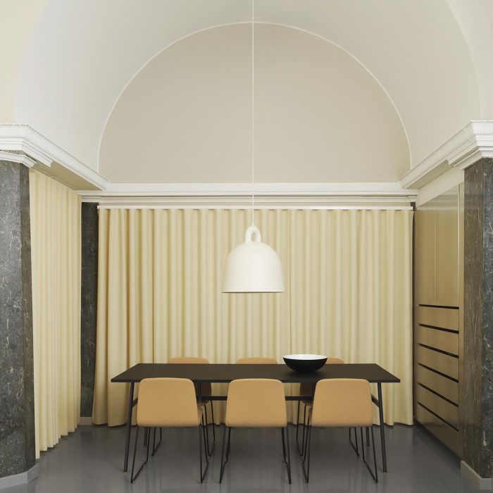 Form_Bar_Armchair_65cm_Steel_Grey_Bell_Lamp_Union_White_Normann_Copenhagen_ilumia