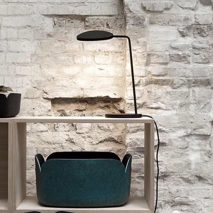 leaf-Table-lamp-broberg-and-ridderstrale-muuto-ilumia