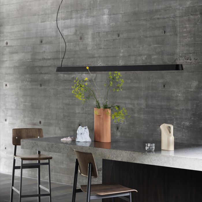 Linear_lampa_wisząca_169,2cm_czarna_Muuto_ilumia
