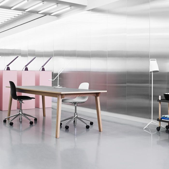 602189_Normann Copenhagen_Form_Armchair_Swivel_4W_ilumia