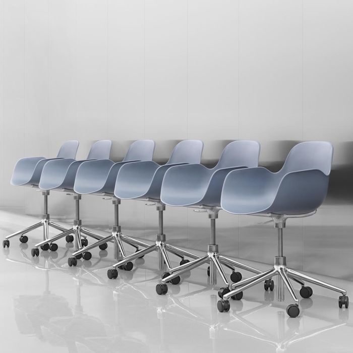 Normann_Copenhagen_Form_ArmChairs_Swivel_Black_Alu_ilumia