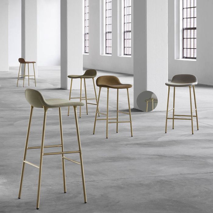 Normann_Copenhagen_Form_Barstool_Brass_Group_ilumia