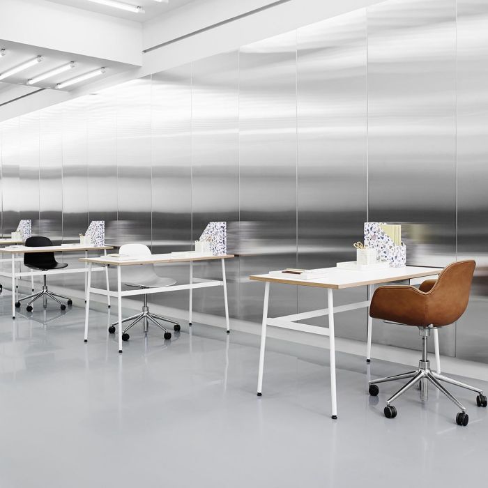 Normann_Copenhagen_Form_Chair_Armchair_Swivel_Journal_Desk_ilumia