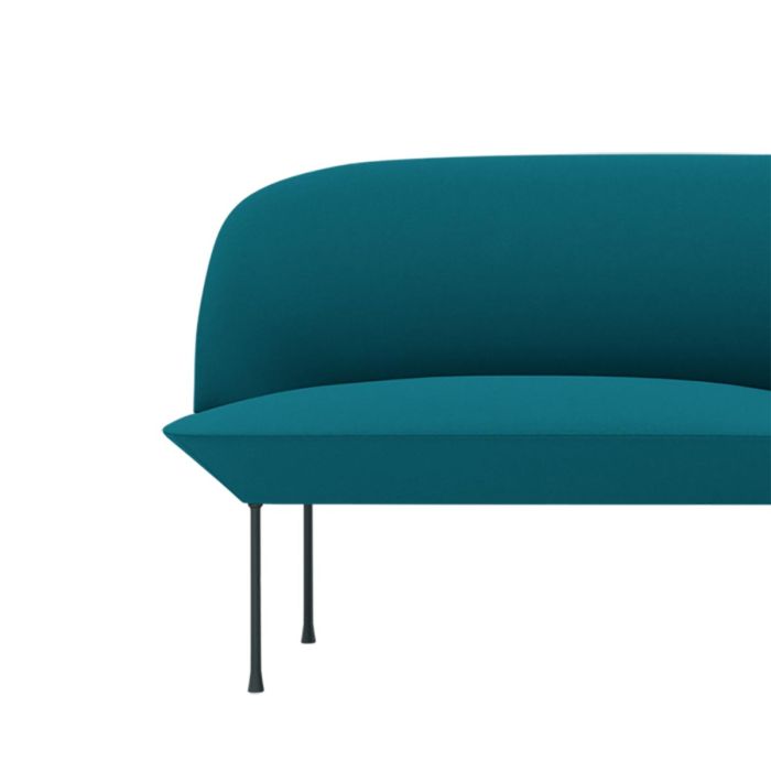 Oslo_3_seater_divina_893_detail_Muuto_ilumia