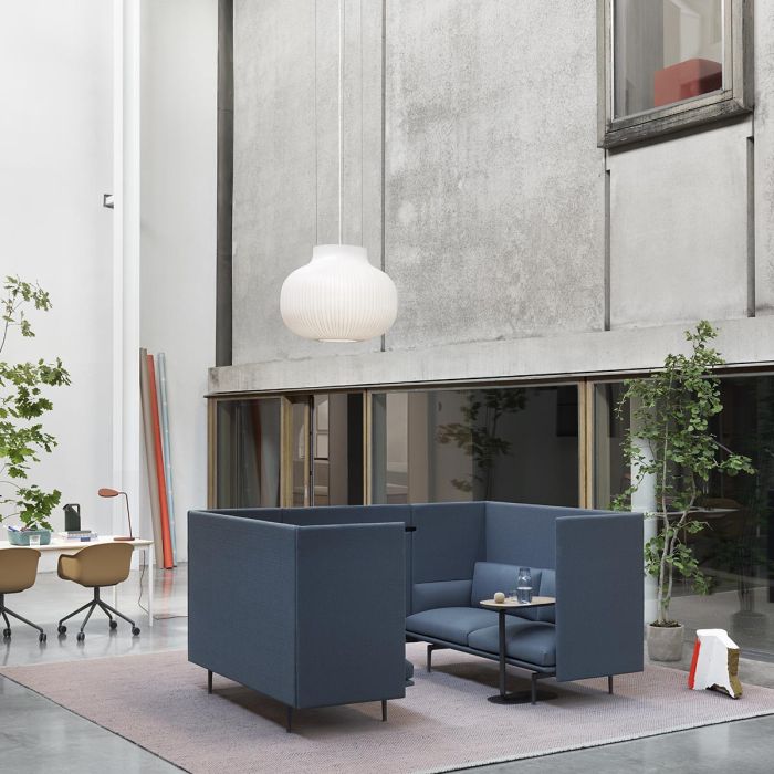 outline-highback-panel-vidar-733-relate-strand-lamp-fiber-arm-chair-muuto-ilumia