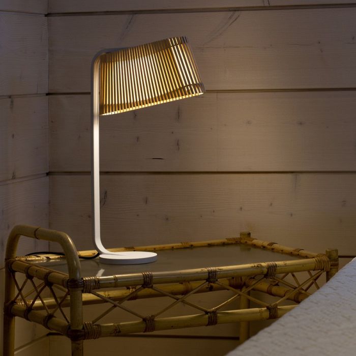 Secto_Design_Owalo_7020_table-ilumia-900x900