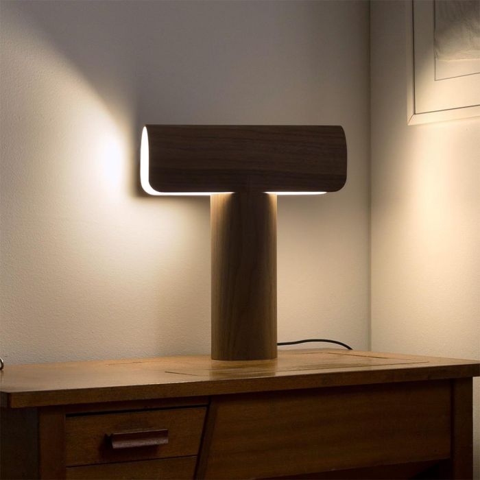 Secto_Design_Teelo_8020_table_lamp_color_walnut_ilumia