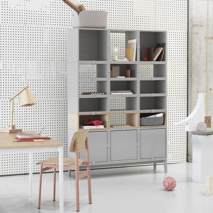 Stacked-Group-Light-Grey-Oak-Base-Tabe-Loft-Chair-Wood-Lamp-Control-muuto-ilumia