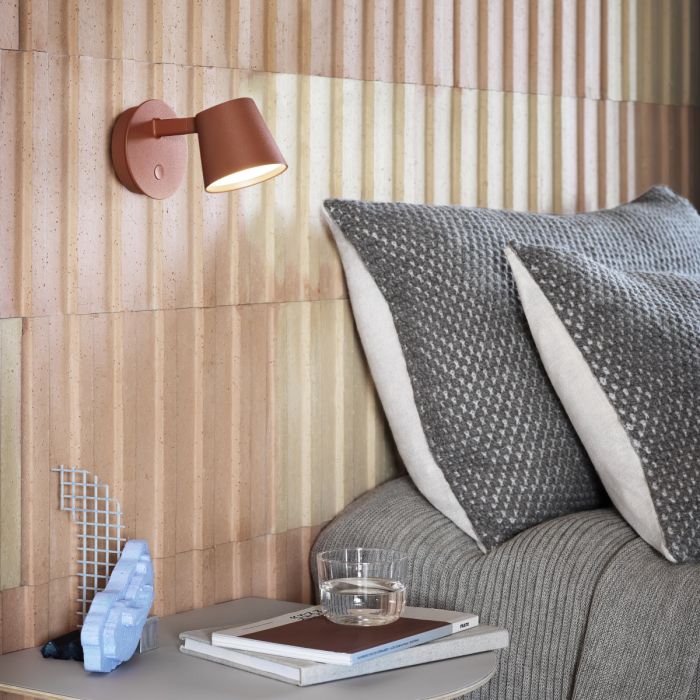 Tip_lampa_ścienna_Muuto_ilumia