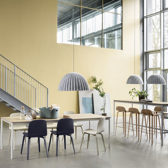 visu-chair-visu-bar-oak-base-table-oak-white-under-the-bell-doze-post-lamp-muuto-ilumia