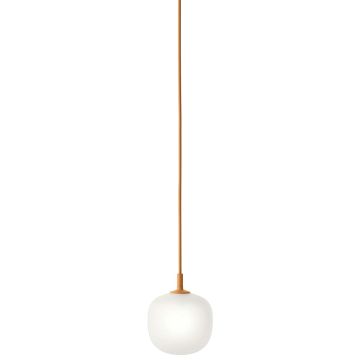 22422 Rime  Ø12 Muuto - lampa wisząca z mlecznego szkła - biały przewód