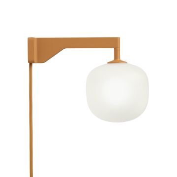 Rime Wall Lamp Orange Muuto – Elegant Lighting in Mouth-blown Glass |ilumia