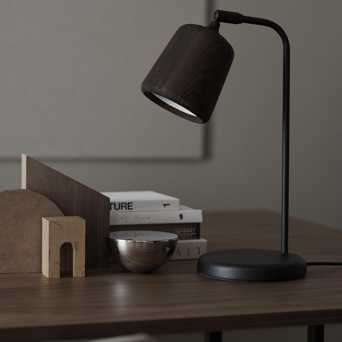 lampa stolowa Material New Works